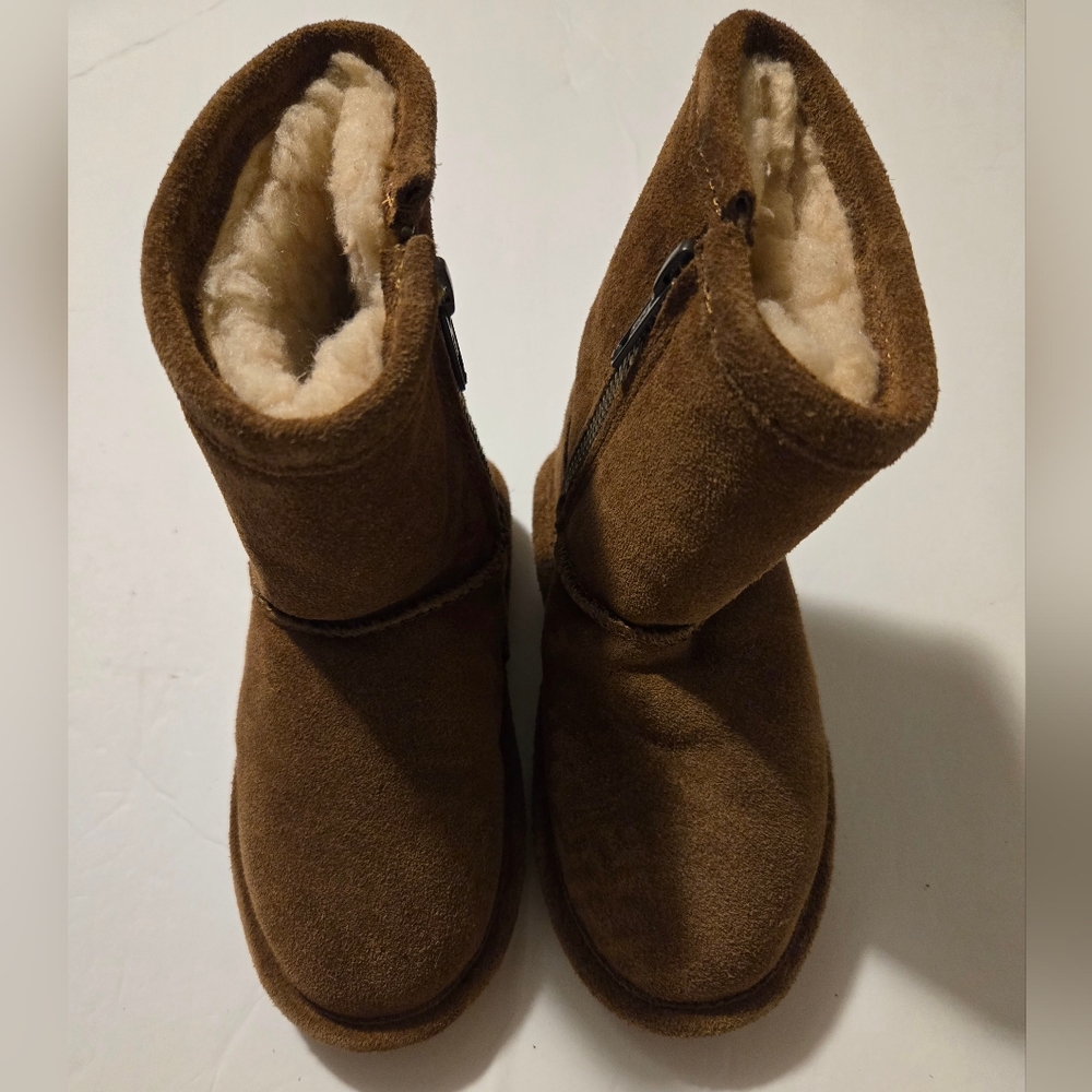 Worn Once Bear Paw Toddler Girl  Boots Size 8